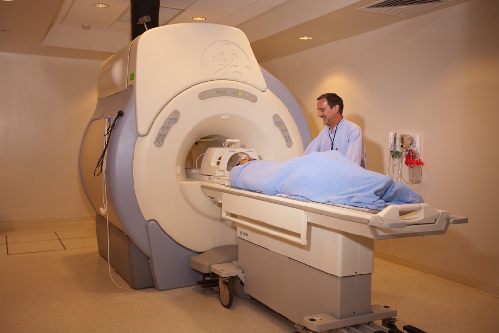 Chụp MRI: Độ chính xác cao không cần phẫu thuật 