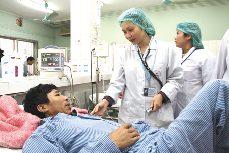 Bệnh viện Bạch Mai mở dịch vụ tái khám trong Tết