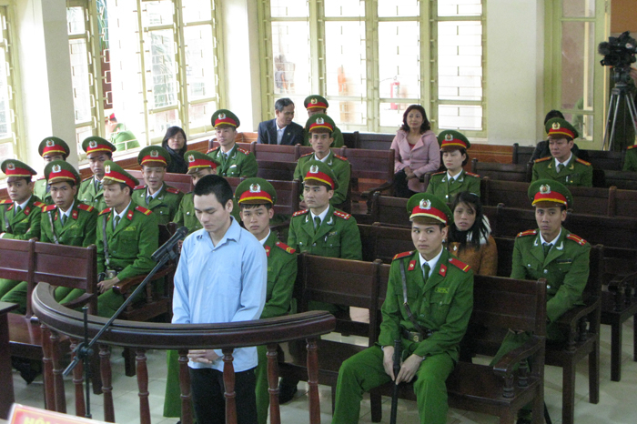 Vì sao Lý Nguyễn Chung bỏ trốn 10 năm mới đầu thú?