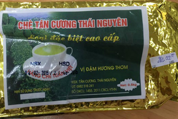 Phát hiện trà kém chất lượng bán tại sân bay Nội Bài