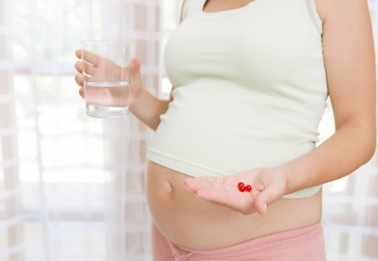 Thai phụ bổ sung nhiều vitamin A có hại cho thai nhi không?