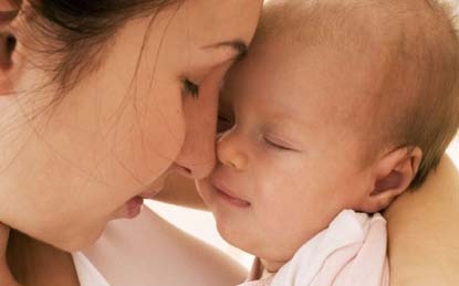 Chăm trẻ sơ sinh: Những dấu hiệu cần gọi ngay bác sĩ