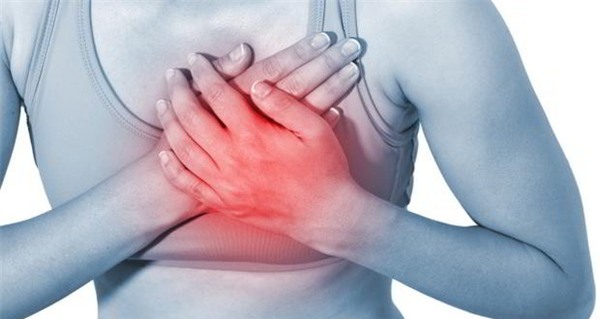6 triệu chứng đau ngực bạn không được làm ngơ