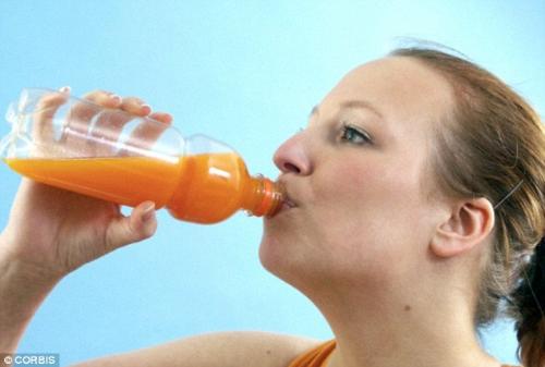 Nước uống bổ sung vitamin: Không tốt như bạn tưởng