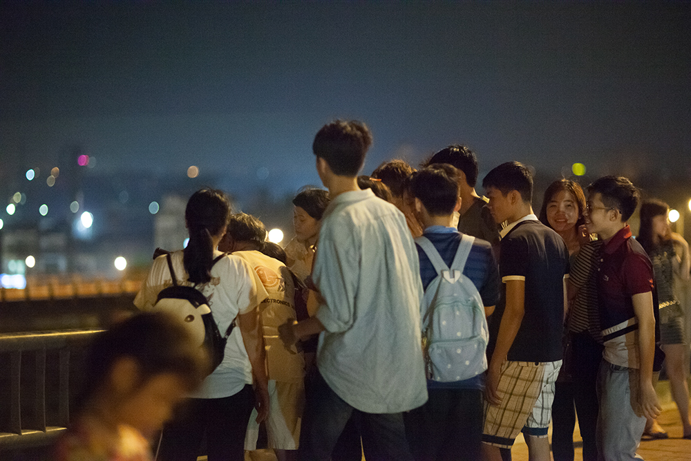 Hà Nội: Hàng ngàn người đổ xô đi xem 