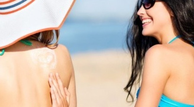 6 tác dụng phụ không ngờ của kem chống nắng