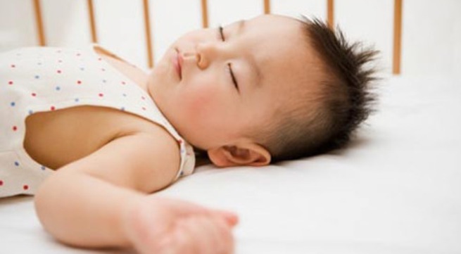 Trẻ ngủ nghiến răng có nguy hiểm?