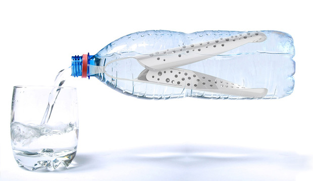 WaterBean: Dụng cụ lọc nước ngay trong chai