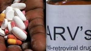 Thiếu kinh phí mua thuốc kháng virus ARV