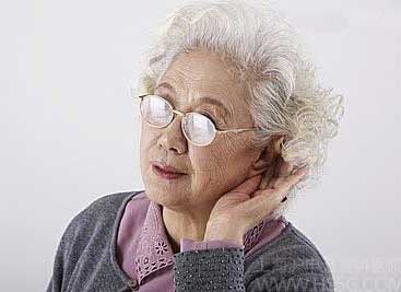 Gia tăng suy giảm thính lực ở người cao tuổi