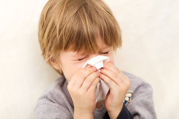 Điều trị viêm mũi xoang ở trẻ có cần dùng kháng sinh không?
