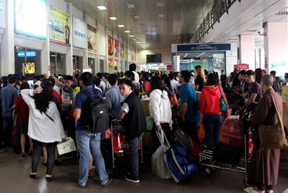 Chất lượng sân bay Nội Bài và Tân Sơn Nhất rất tệ