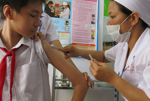 Tiêm vaccine Sởi-Rubella theo khuyến nghị của WHO