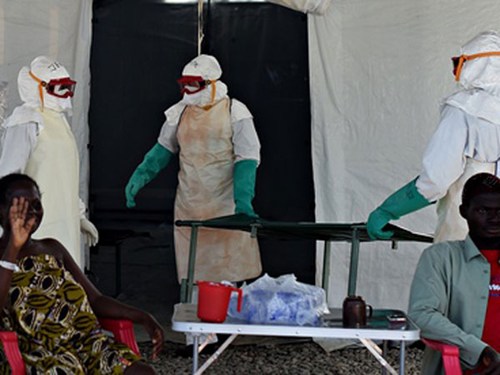 Ebola: 3 ngày 500 người chết