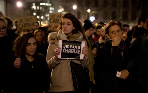 Xả súng ở tòa soạn báo Pháp: Tiêu diệt 1 kẻ tình nghi
