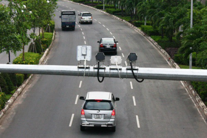 Giám sát giao thông từ dữ liệu điện thoại vào năm 2016