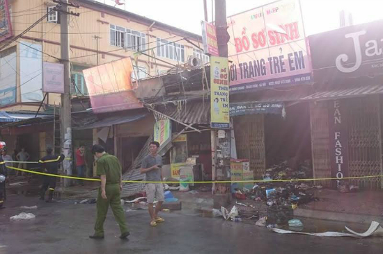Cháy chợ Phùng Khoang: Cả nhà gặp nạn, người chồng bị thiêu cháy
