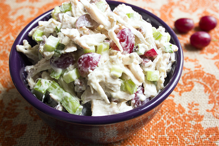 Công thức salad thịt gà ít béo cho người ăn kiêng