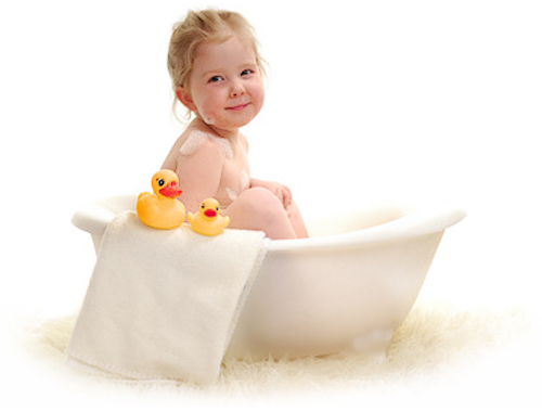 Chữa bệnh Eczema: Tắm và dưỡng ẩm rất quan trọng