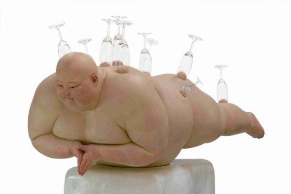 Xem thực trạng về béo phì qua tượng điêu khắc giống y như thật 7