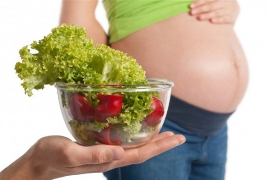 thai nhi nhẹ cân mẹ nên ăn gì