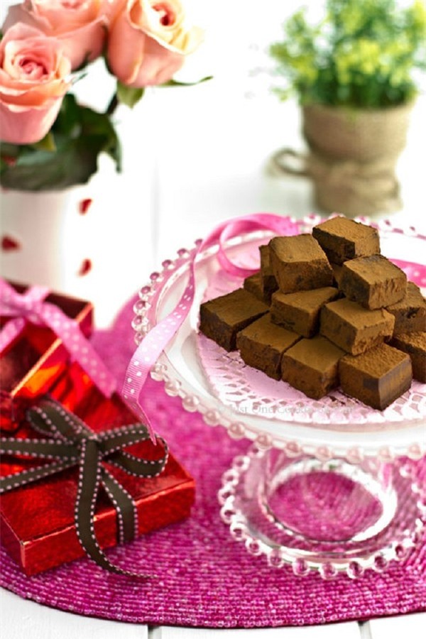 Làm Nama chocolate cực ngon cho Valentine 