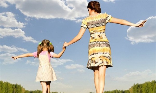 5 hoạt động mà những bà mẹ tuyệt vời hay làm cùng con 1