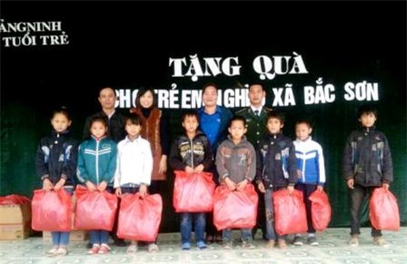 Quảng Ninh: 600 thanh niên hiến máu trong “Ngày Chủ nhật Đỏ” 4