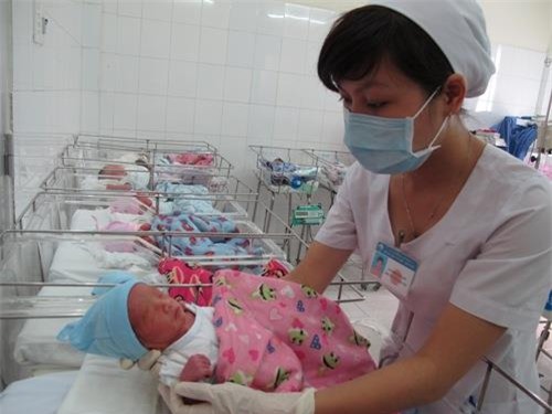 Ở một nơi coi là đầy niềm hạnh phúc, vì là BV nơi các em bé chào đời, nhưng thực tế cũng đầy nguy hiểm