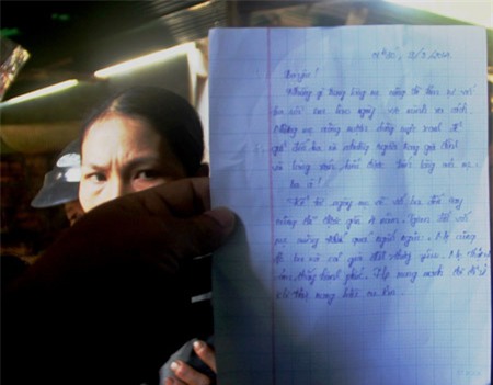 Lá thư đầy nước mắt được cho là của chị Diệu để lại trước khi chết.