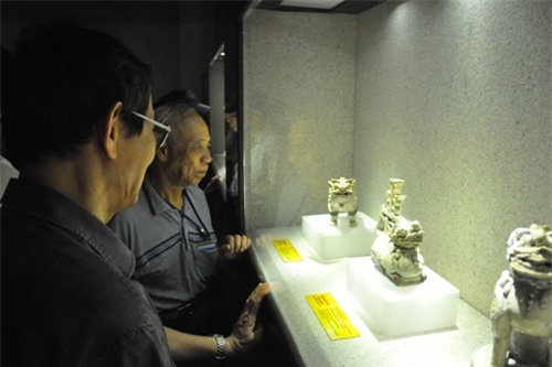 Triễn lãm Tượng gốm cổ Việt Nam tại Hà Nội
