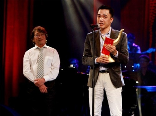 Tùng Dương, Đỗ Bảo giành “cú đúp” giải thưởng Cống hiến - Ảnh 3