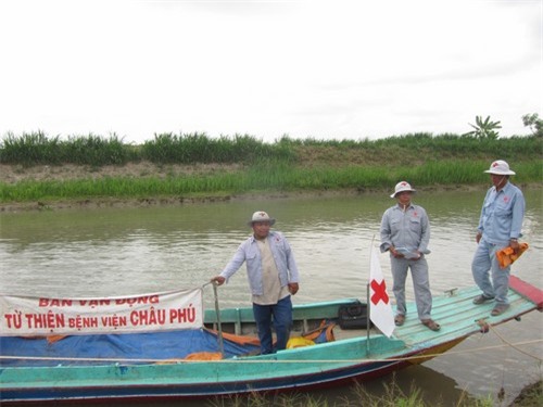 Xe cấp cứu miễn phí 2