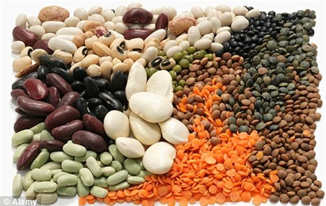 Các loại hạt đậu cung cấp chất chống ôxy hóa cho làn da của bạn.