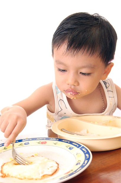 Dinh dưỡng trẻ em: cha mẹ đừng chủ quan - 1