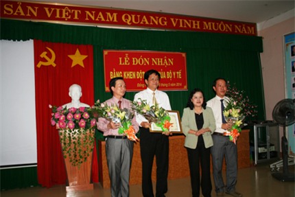 Khoảnh khắc “ngàn cân treo sợi tóc” cứu cháu bé 13 tuổi 1 Khoảnh khắc “ngàn cân treo sợi tóc” cứu cháu bé 13 tuổi 1
