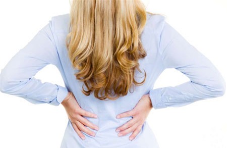 10 chiêu đơn giản “giải cứu” chứng đau lưng 1
