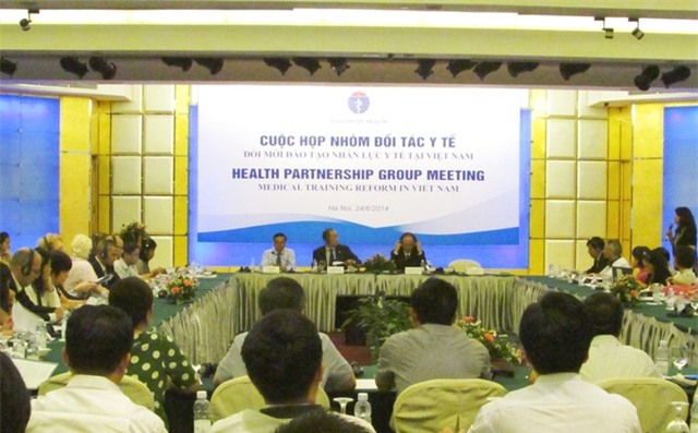 Cuộc họp nhóm Đối tác Y tế Quý II, năm 2014 với mục tiêu đổi mới đào tạo nhân lực y tế ở Việt Nam.