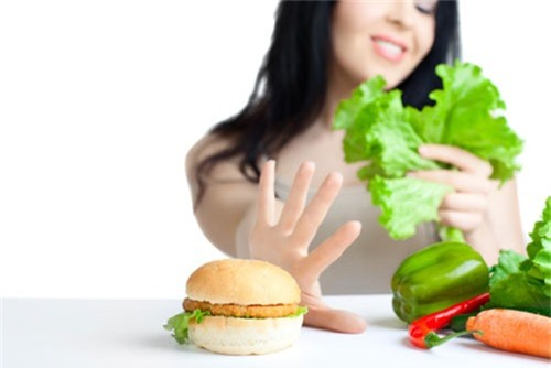 7 thực phẩm bạn nên tránh xa để không làm tăng cholesterol 1