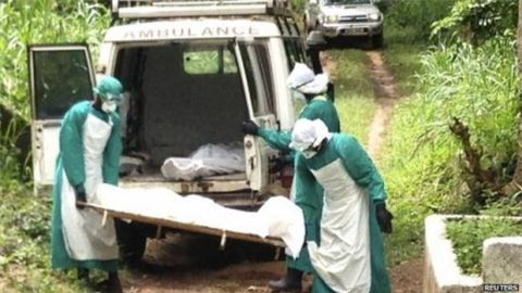 Dịch bệnh do virút Ebola gây ra vẫn chưa có dấu hiệu dừng lại - Ảnh: Reuters 