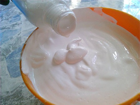 Một công đoạn sản xuất sữa non tại Việt Nam