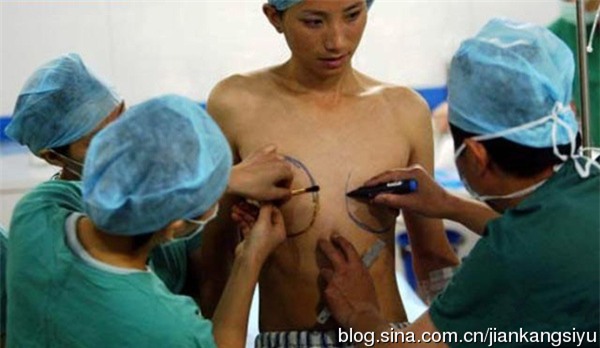 Cô gái đã mang những nét của một người đàn ông thực sự.