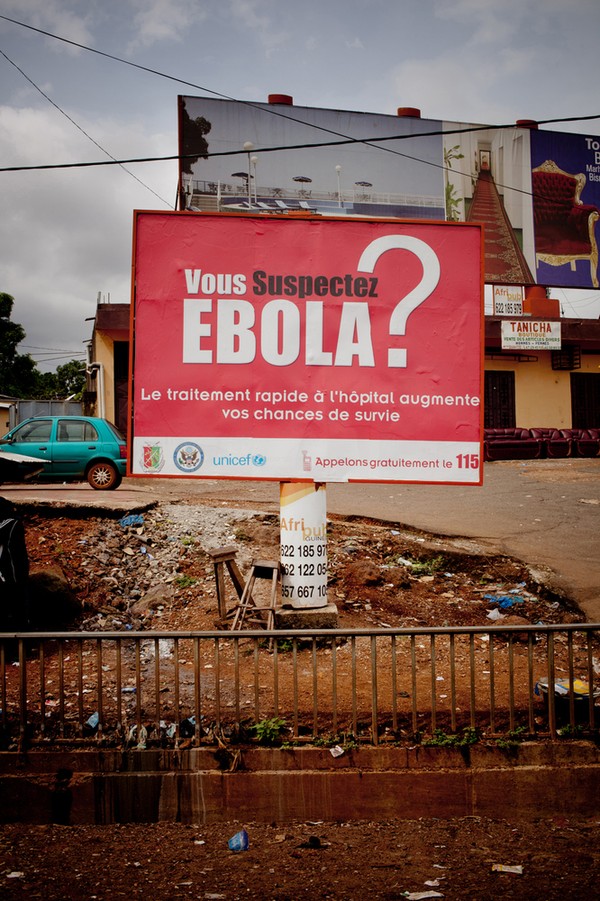  Cuộc sống khốn khổ của những người chiến thắng Ebola - Ảnh 2