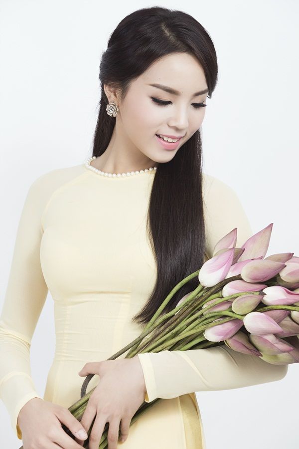 Vẻ đẹp dịu dàng của Hoa hậu trong bộ ảnh mới nhất - Ảnh 6