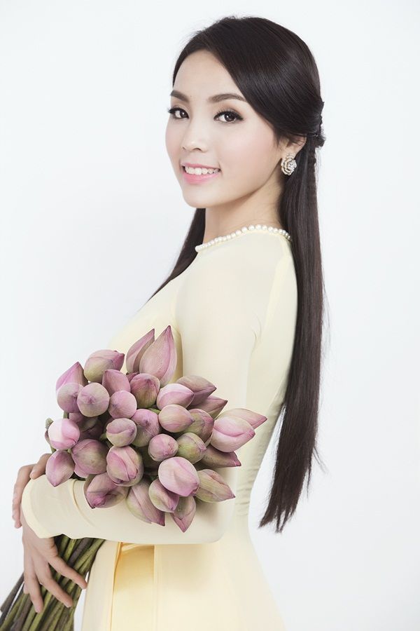 Vẻ đẹp dịu dàng của Hoa hậu trong bộ ảnh mới nhất - Ảnh 8
