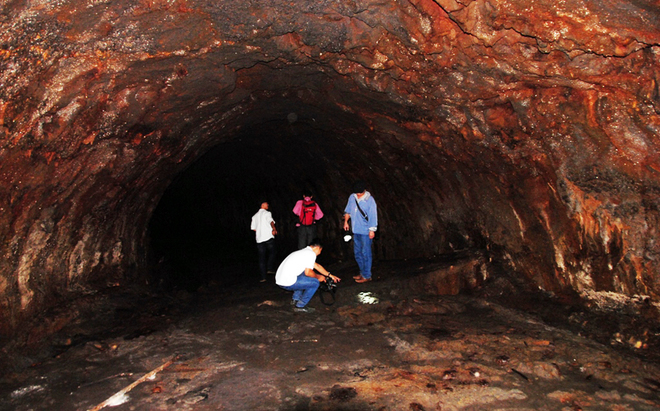 Cận cảnh hang động dài nhất Đông Nam Á tại Đắk Nông - Ảnh 8