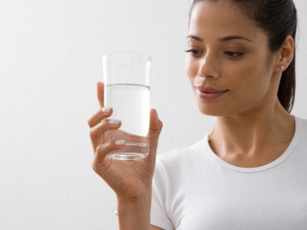 Nước giúp lọc rửa chất độc ra khỏi máu và tăng khả năng miễn dịch và sức khỏe tổng thể của con người