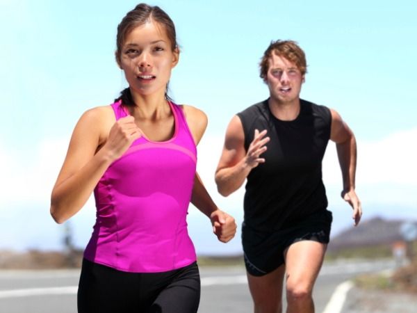 Tăng khả năng miễn dịch bằng tập thể dục, hoạt động thể chất và tăng cường sức khỏe tổng thể. Cho dù đó là đi bộ, chạy bộ hay nâng tạ, điều quan trọng là duy trì thể lực tốt thì hệ miễn dịch khoẻ