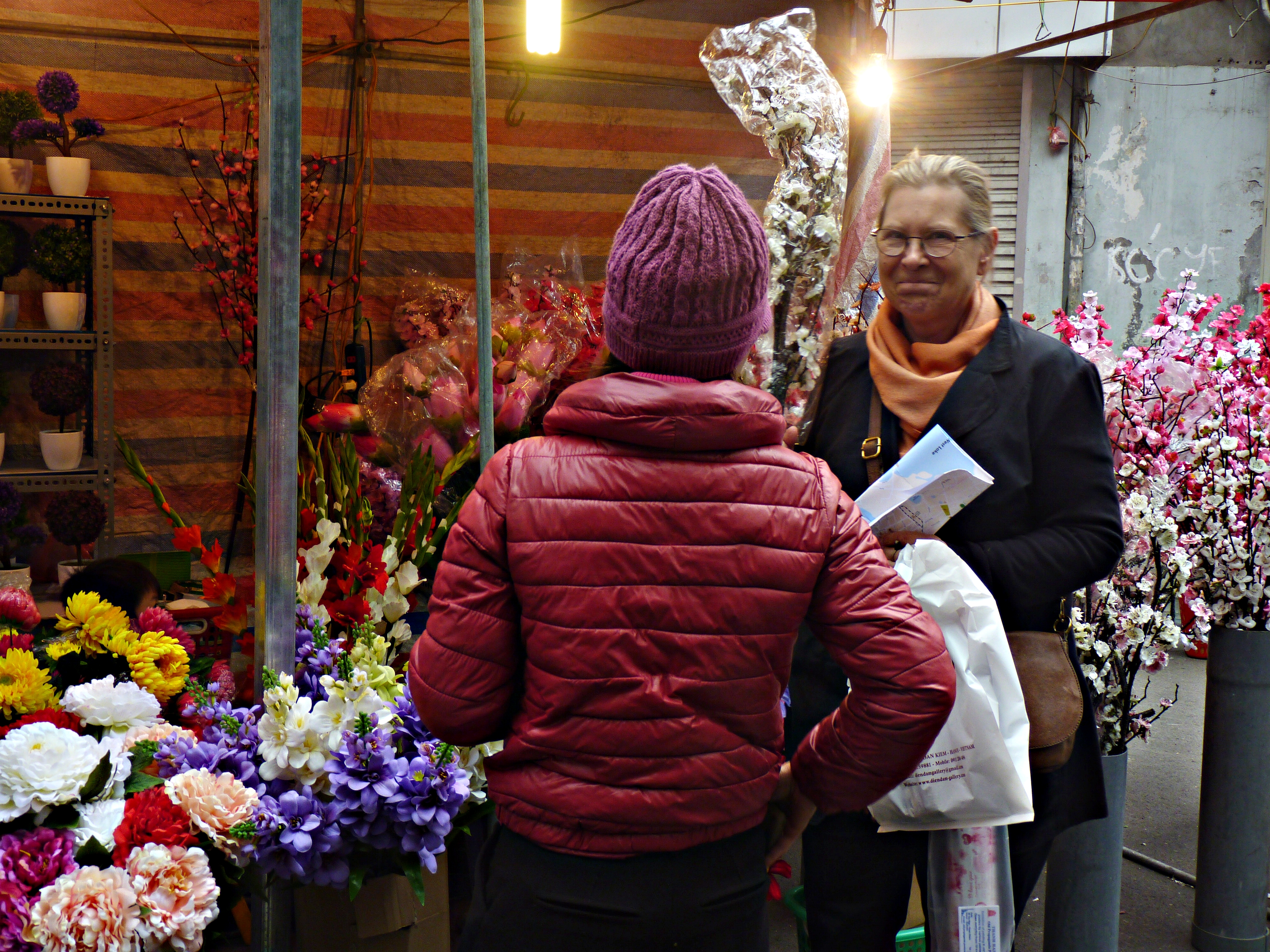 Chợ hoa Tết Hàng Lược - nét văn hóa đẹp giữa lòng Thủ đô - Ảnh 11