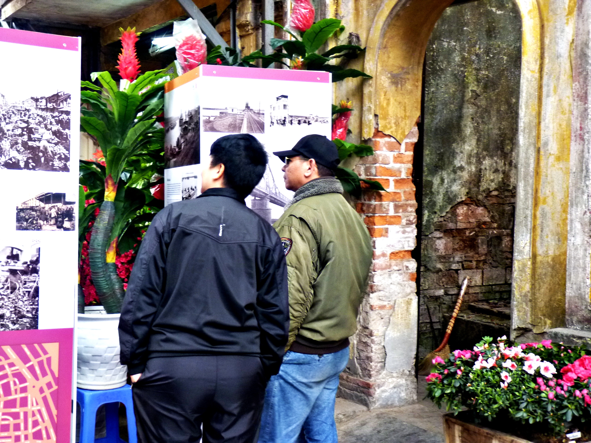 Chợ hoa Tết Hàng Lược - nét văn hóa đẹp giữa lòng Thủ đô - Ảnh 13